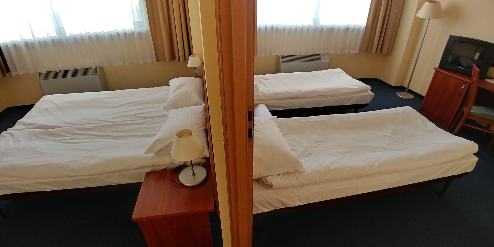 Hotel Sangate Airport Warszawa